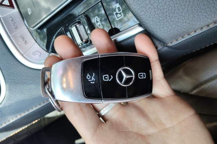 Used Mercedes-Benz S-Class 2019 S 320 L Vehicle Key