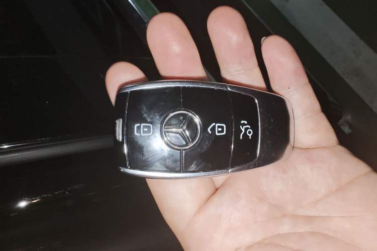 Used Mercedes-Benz S-Class 2019 S 450 L 4MATIC Exclusive Edition Vehicle Key