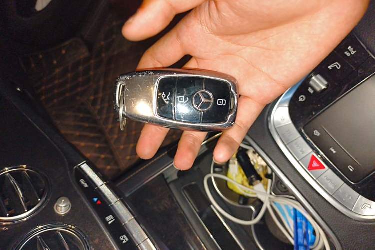 Used Mercedes-Benz S-Class 2019 S 450 L 4MATIC Vehicle Key