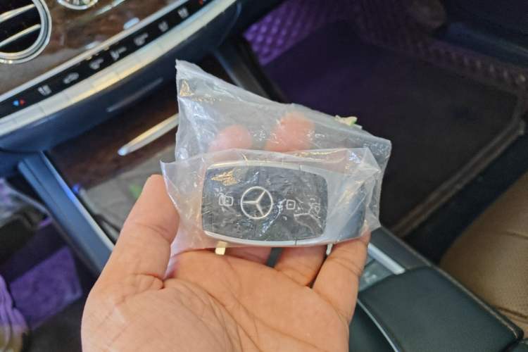 Used Mercedes-Benz S-Class 2019 S 320 L Prestige Edition Vehicle Key