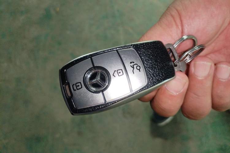 Used Mercedes-Benz S-Class 2019 S 450 L 4MATIC Vehicle Key