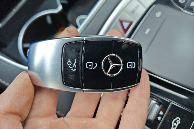Used Mercedes-Benz S-Class 2019 S 320 L Prestige Edition Vehicle Key