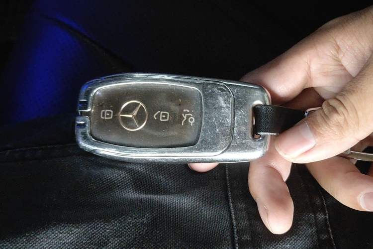 Used Mercedes-Benz S-Class 2019 S 320 L Vehicle Key