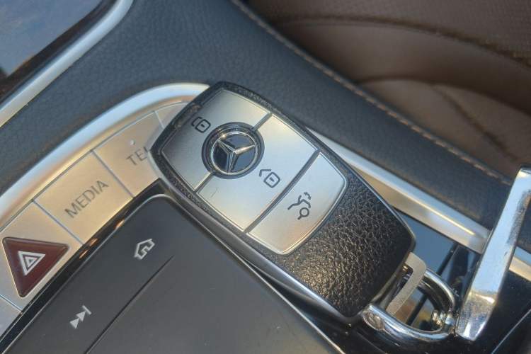 Used Mercedes-Benz S-Class 2019 S 320 L Vehicle Key