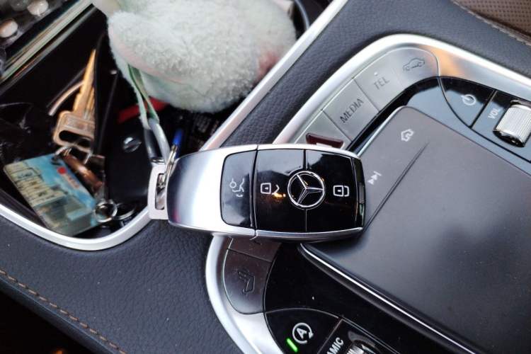 Used Mercedes-Benz S-Class 2019 S 350 L Executive Edition Vehicle Key