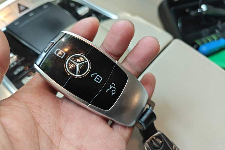 Used Mercedes-Benz S-Class 2019 S 320 L Vehicle Key