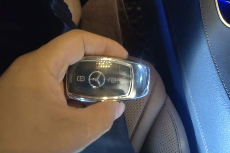 Used Mercedes-Benz S-Class 2019 S 450 L 4MATIC Vehicle Key
