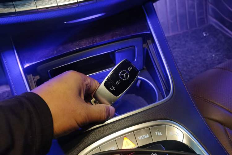 Used Mercedes-Benz S-Class 2019 S 350 L Executive Edition Vehicle Key