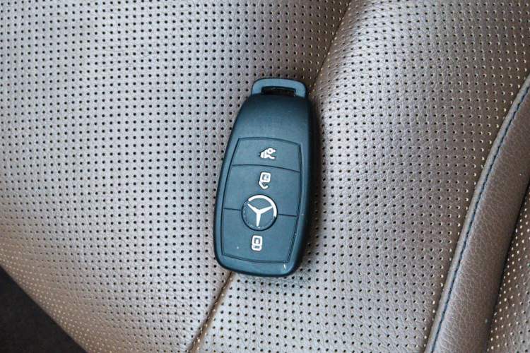 Used Mercedes-Benz S-Class 2019 S 320 L Vehicle Key