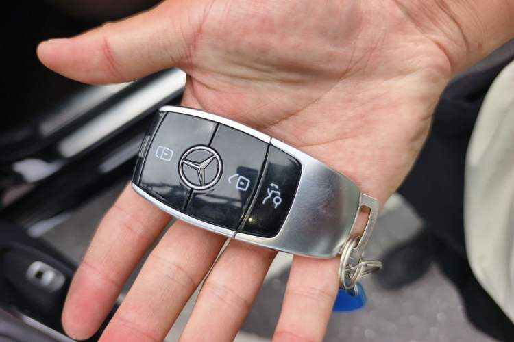 Used Mercedes-Benz S-Class 2019 S 450 L 4MATIC Vehicle Key