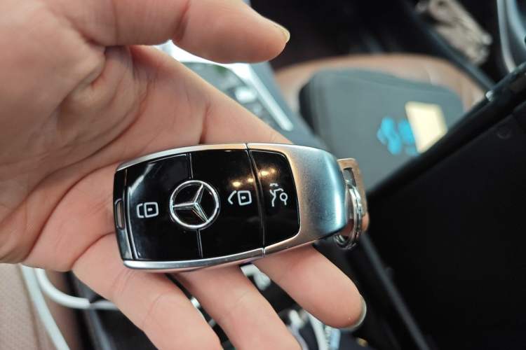 Used Mercedes-Benz S-Class 2019 S 450 L 4MATIC Exclusive Edition Vehicle Key
