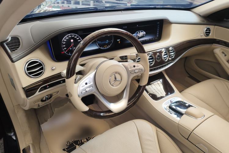 Used Mercedes-Benz S-Class 2019 S 350 L Executive Edition Center Console