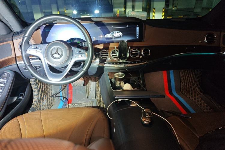 Used Mercedes-Benz S-Class 2019 S 320 L Center Console