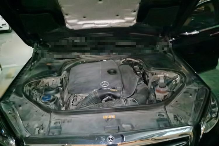 Used Mercedes-Benz S-Class 2019 S 320 L Engine Bay