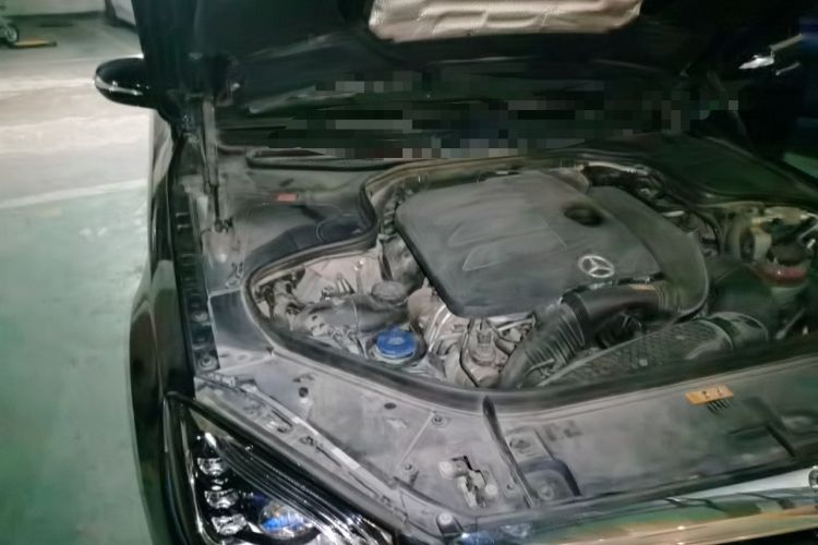 Used Mercedes-Benz S-Class 2019 S 320 L Engine Bay Right