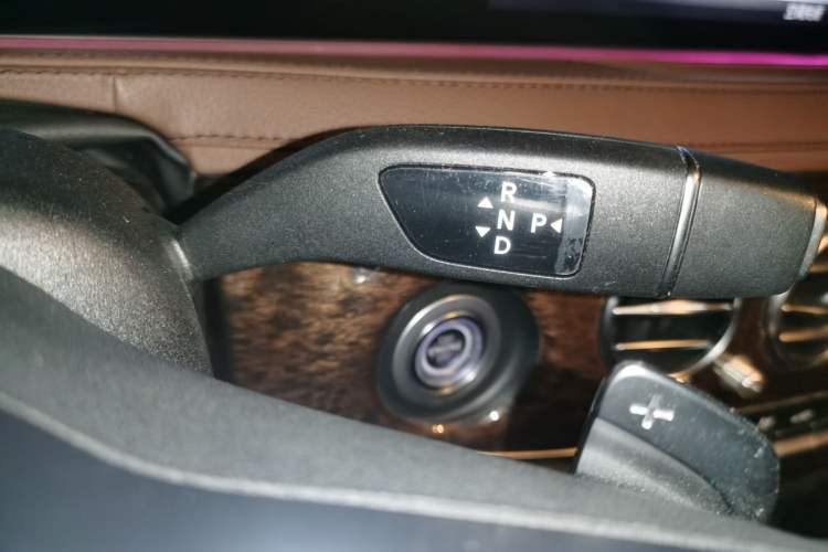 Used Mercedes-Benz S-Class 2019 S 320 L Gear Lever