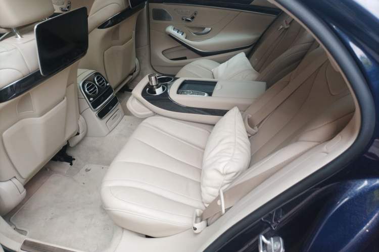 Used Mercedes-Benz S-Class 2019 S 450 L 4MATIC Left Rear Seat