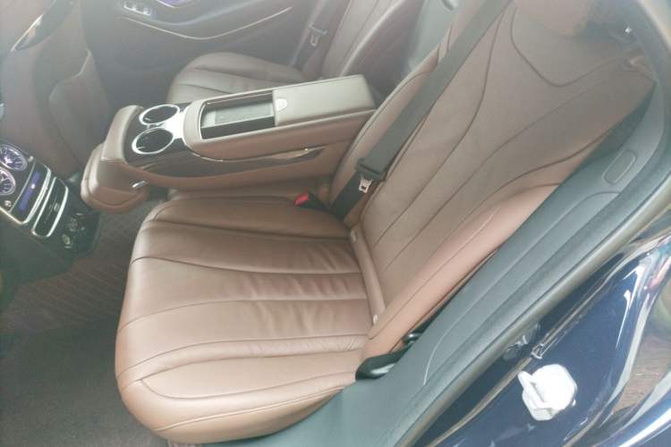 Used Mercedes-Benz S-Class 2019 S 350 L Luxury Edition Prestige Edition Left Rear Seat