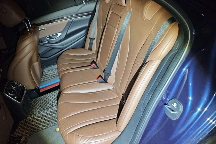Used Mercedes-Benz S-Class 2019 S 320 L Left Rear Seat