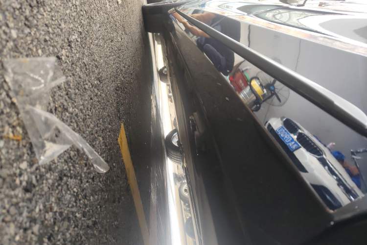 Used Mercedes-Benz S-Class 2019 S 350 L Executive Edition Left Side Sill