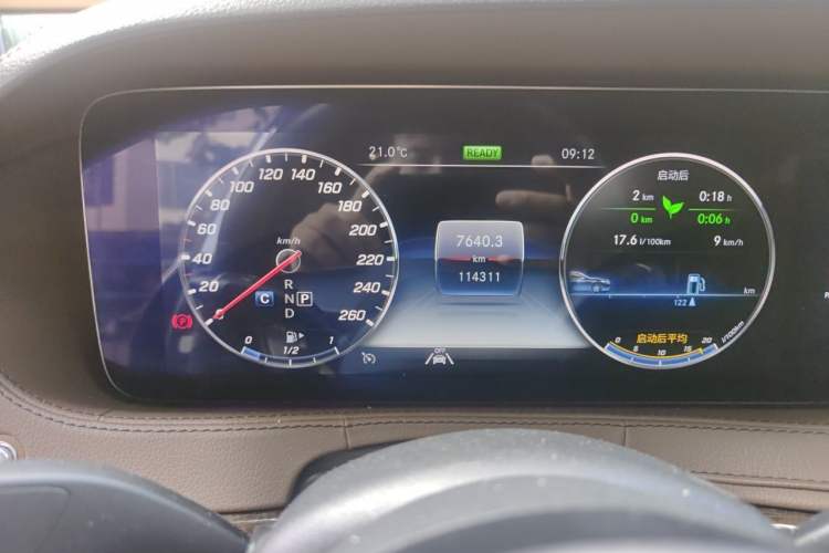 Used Mercedes-Benz S-Class 2019 S 320 L Prestige Edition Odometer Close Up