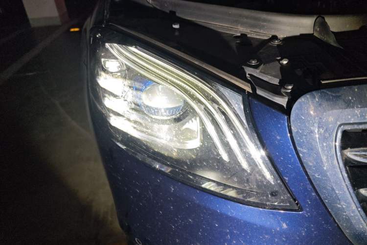 Used Mercedes-Benz S-Class 2019 S 320 L Right Front Headlight