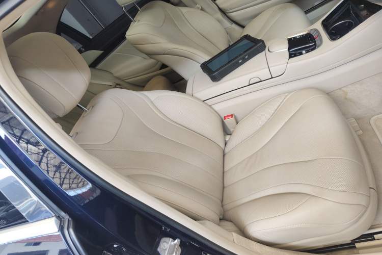 Used Mercedes-Benz S-Class 2019 S 350 L Executive Edition Right Front Seat