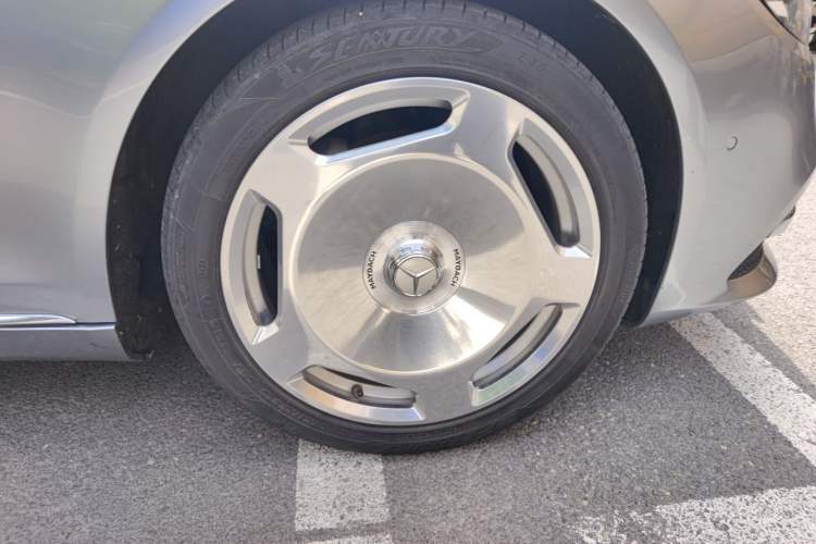 Used Mercedes-Benz S-Class 2019 S 320 L Prestige Edition Right Front Wheel Hub