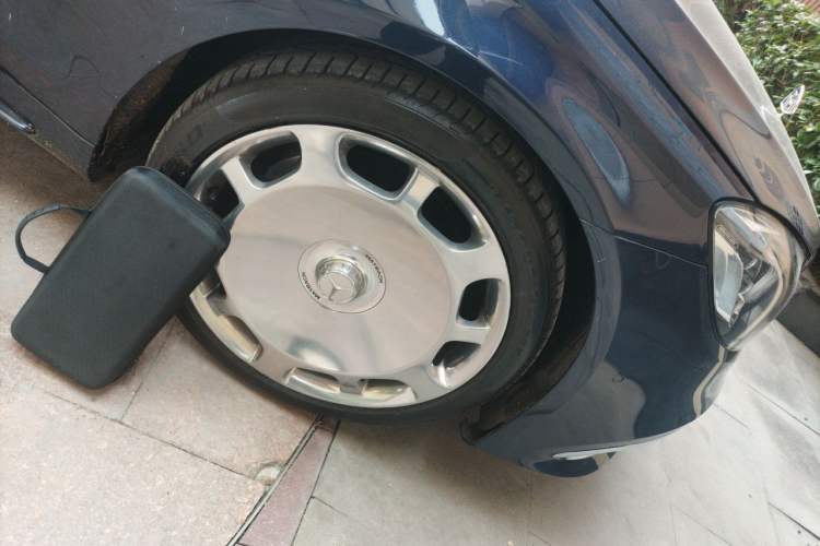 Used Mercedes-Benz S-Class 2019 S 450 L 4MATIC Right Front Wheel Hub
