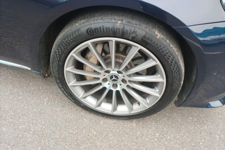Used Mercedes-Benz S-Class 2019 S 350 L Luxury Edition Prestige Edition Right Front Wheel Hub