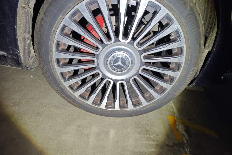 Used Mercedes-Benz S-Class 2019 S 320 L Right Front Wheel Hub