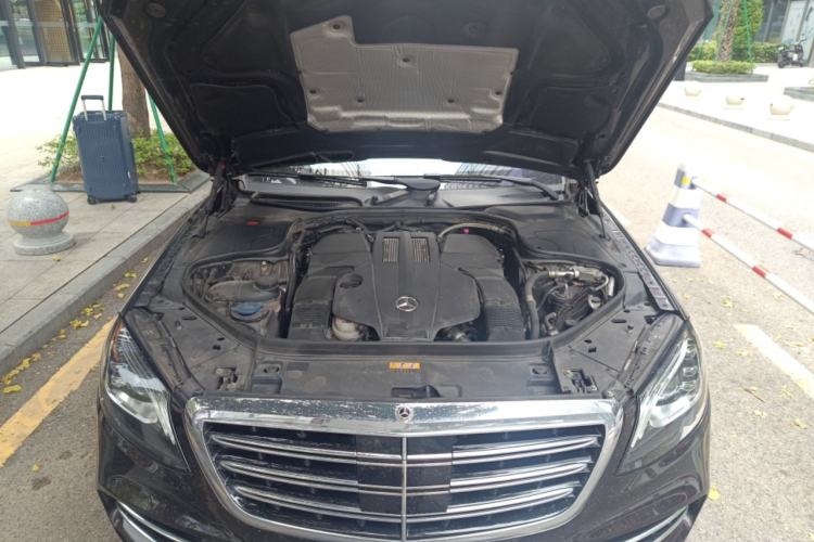 Used Mercedes-Benz S-Class 2019 S 450 L 4MATIC Engine Bay