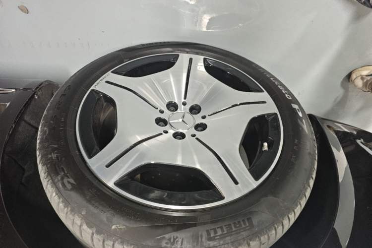 Used Mercedes-Benz S-Class 2019 S 320 L Prestige Edition Left Front Wheel Hub
