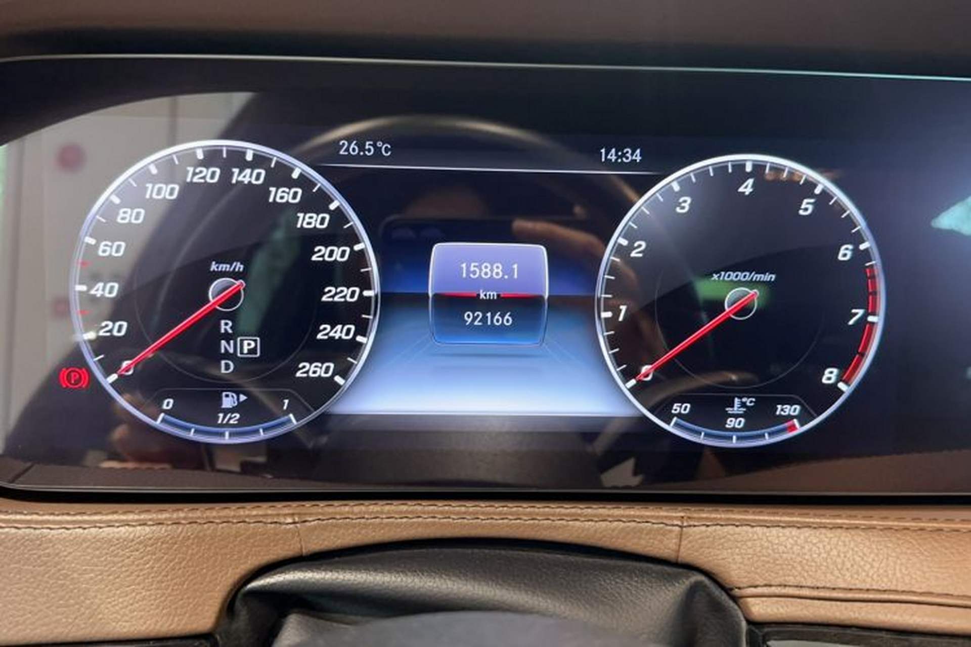 Used Mercedes-Benz S-Class 2019 S 450 L 4MATIC Exclusive Edition Odometer Close Up