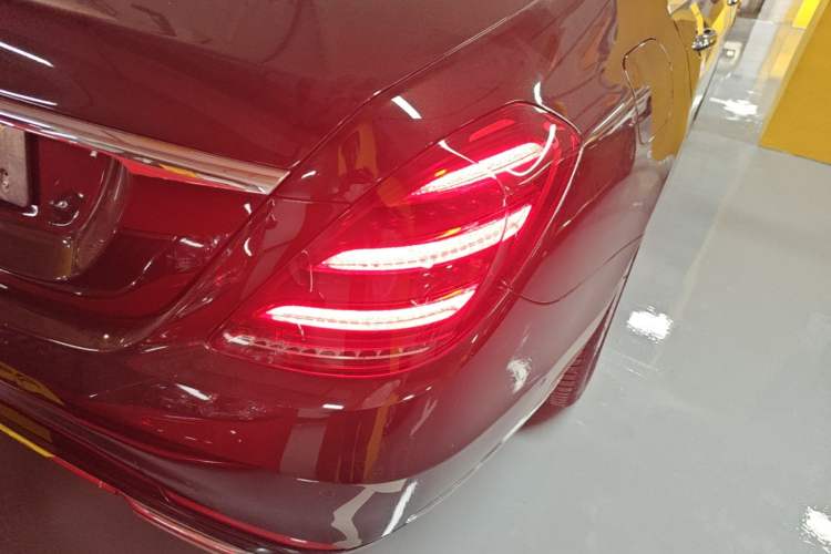 Used Mercedes-Benz S-Class 2019 S 320 L Prestige Edition Right Rear Taillight