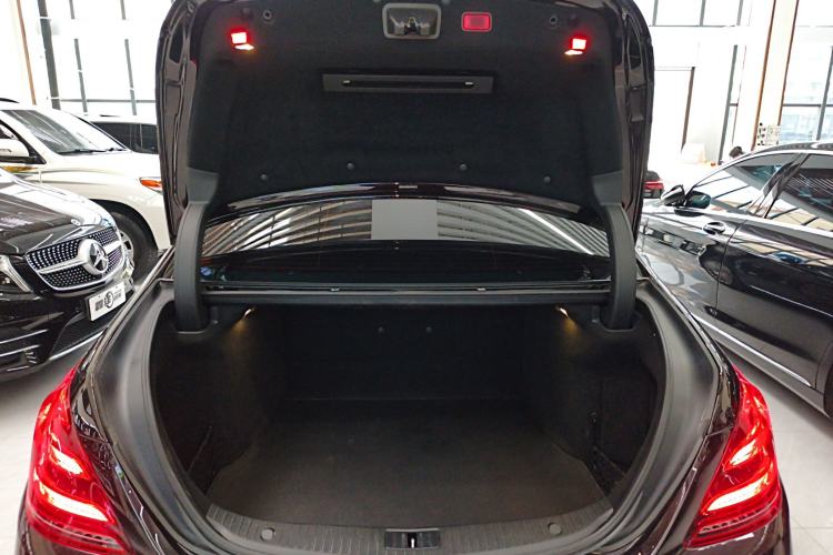 Used Mercedes-Benz S-Class 2019 S 320 L Prestige Edition Trunk