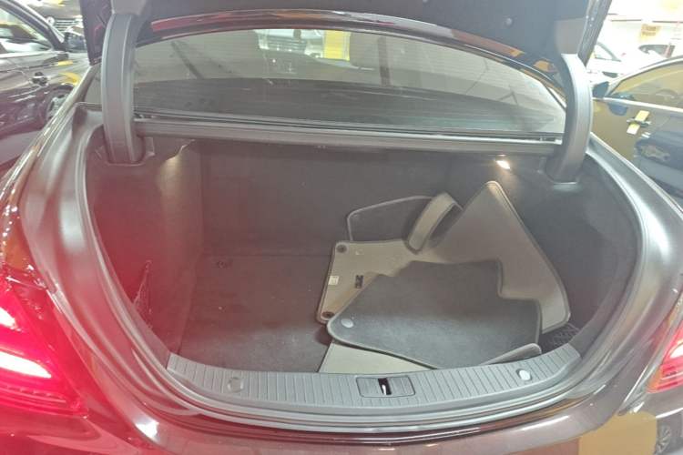 Used Mercedes-Benz S-Class 2019 S 320 L Prestige Edition Trunk