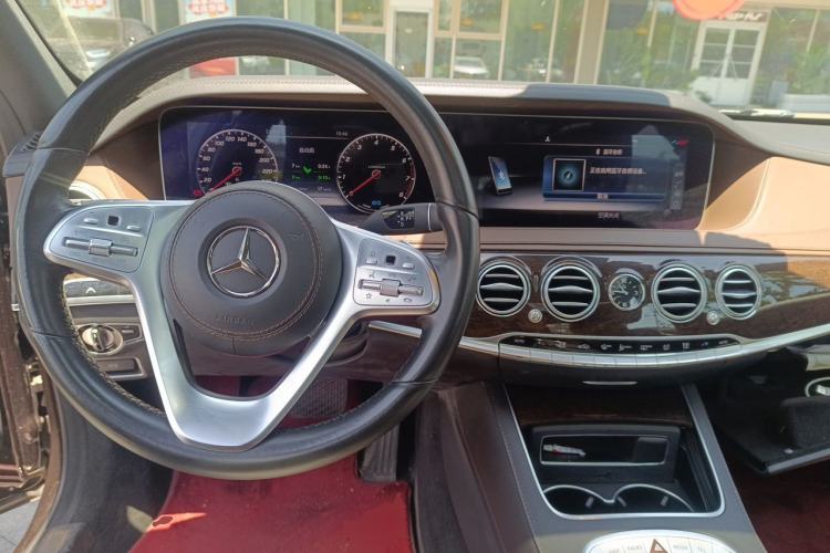 Used Mercedes-Benz S-Class 2019 S 320 L Prestige Edition Center Console