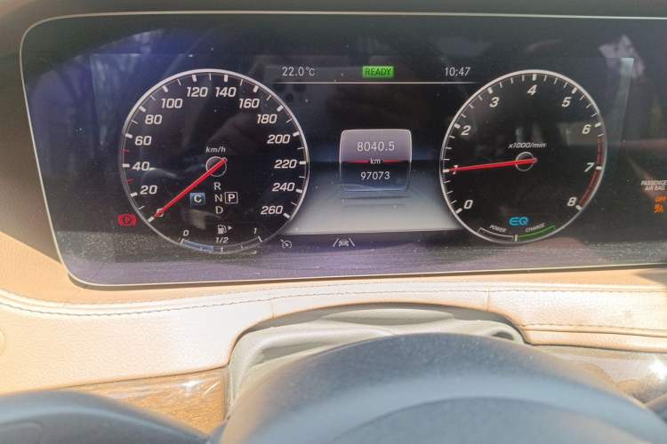 Used Mercedes-Benz S-Class 2019 S 320 L Prestige Edition Odometer Close Up