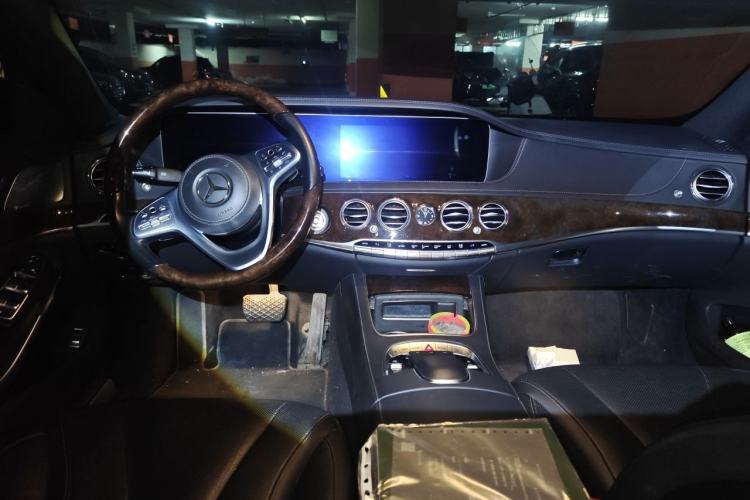 Used Mercedes-Benz S-Class 2019 S 350 L Luxury Model Center Console