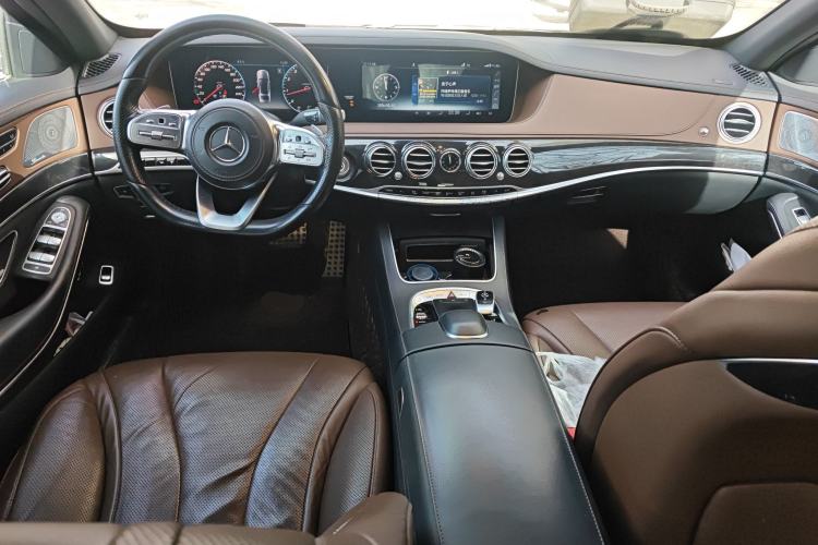 Used Mercedes-Benz S-Class 2019 S 450 L 4MATIC Center Console
