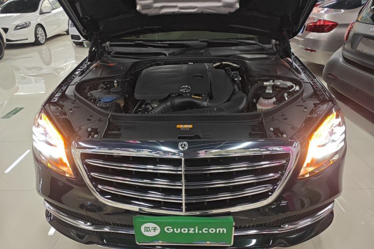 Used Mercedes-Benz S-Class 2019 S 320 L Engine Bay