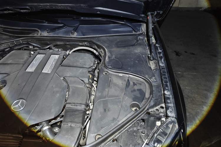 Used Mercedes-Benz S-Class 2019 S 350 L Luxury Model Engine Bay Left