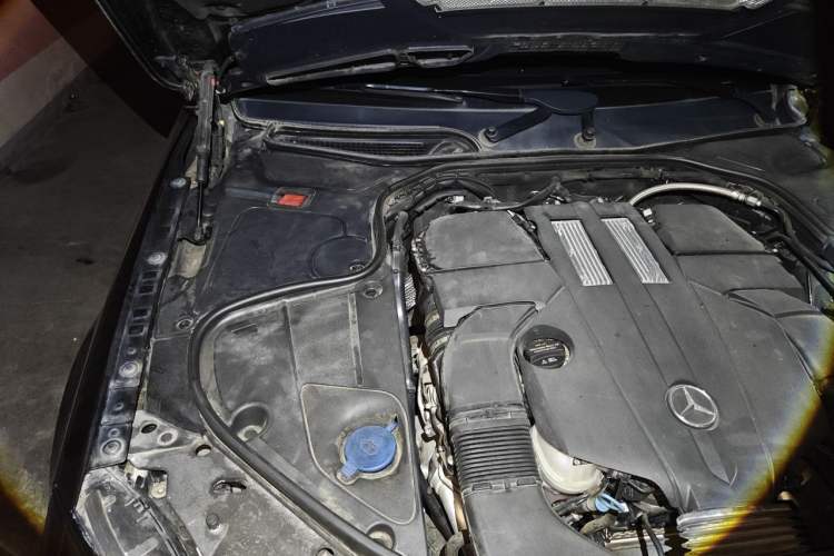 Used Mercedes-Benz S-Class 2019 S 350 L Luxury Model Engine Bay Right