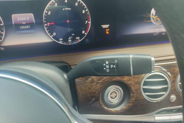 Used Mercedes-Benz S-Class 2019 S 320 L Gear Lever