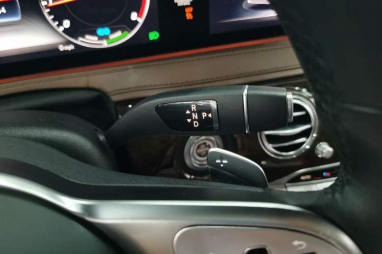Used Mercedes-Benz S-Class 2019 S 320 L Gear Lever