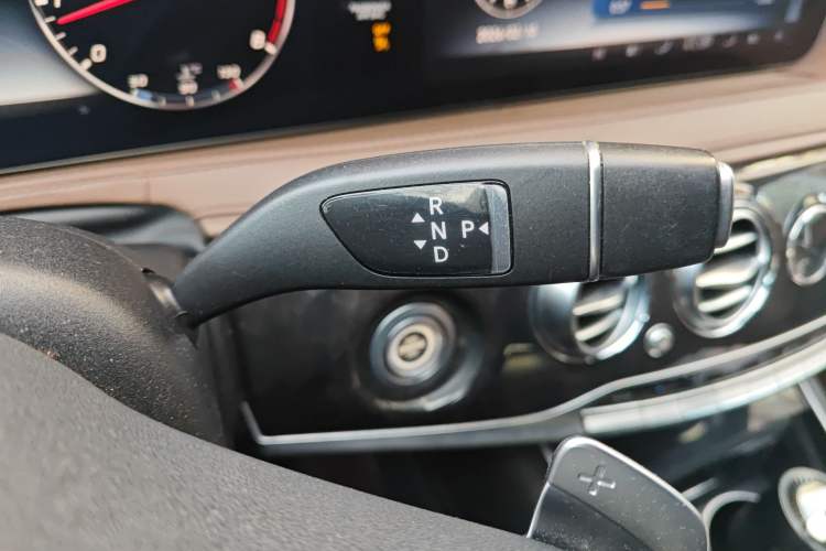Used Mercedes-Benz S-Class 2019 S 450 L 4MATIC Gear Lever