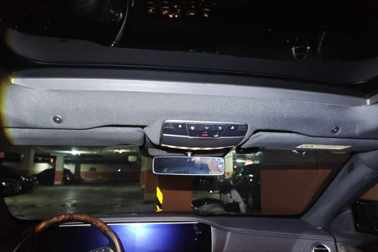 Used Mercedes-Benz S-Class 2019 S 350 L Luxury Model Headliner