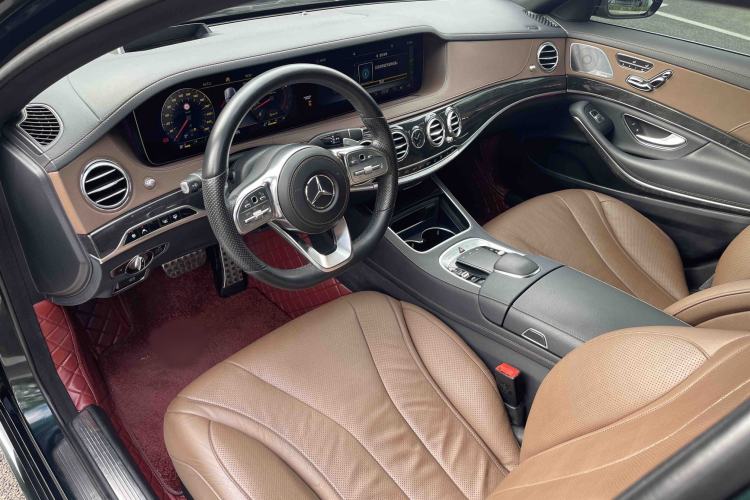 Used Mercedes-Benz S-Class 2019 S 450 L 4MATIC Interior 3