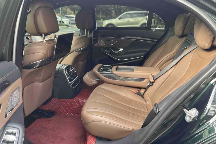 Used Mercedes-Benz S-Class 2019 S 450 L 4MATIC Interior 5